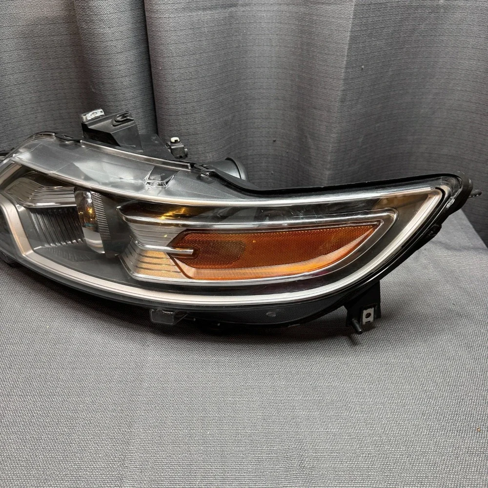 2010-2012 Ford Taurus Halogen Headlight Left (driver Side) OEM, COMPLETE